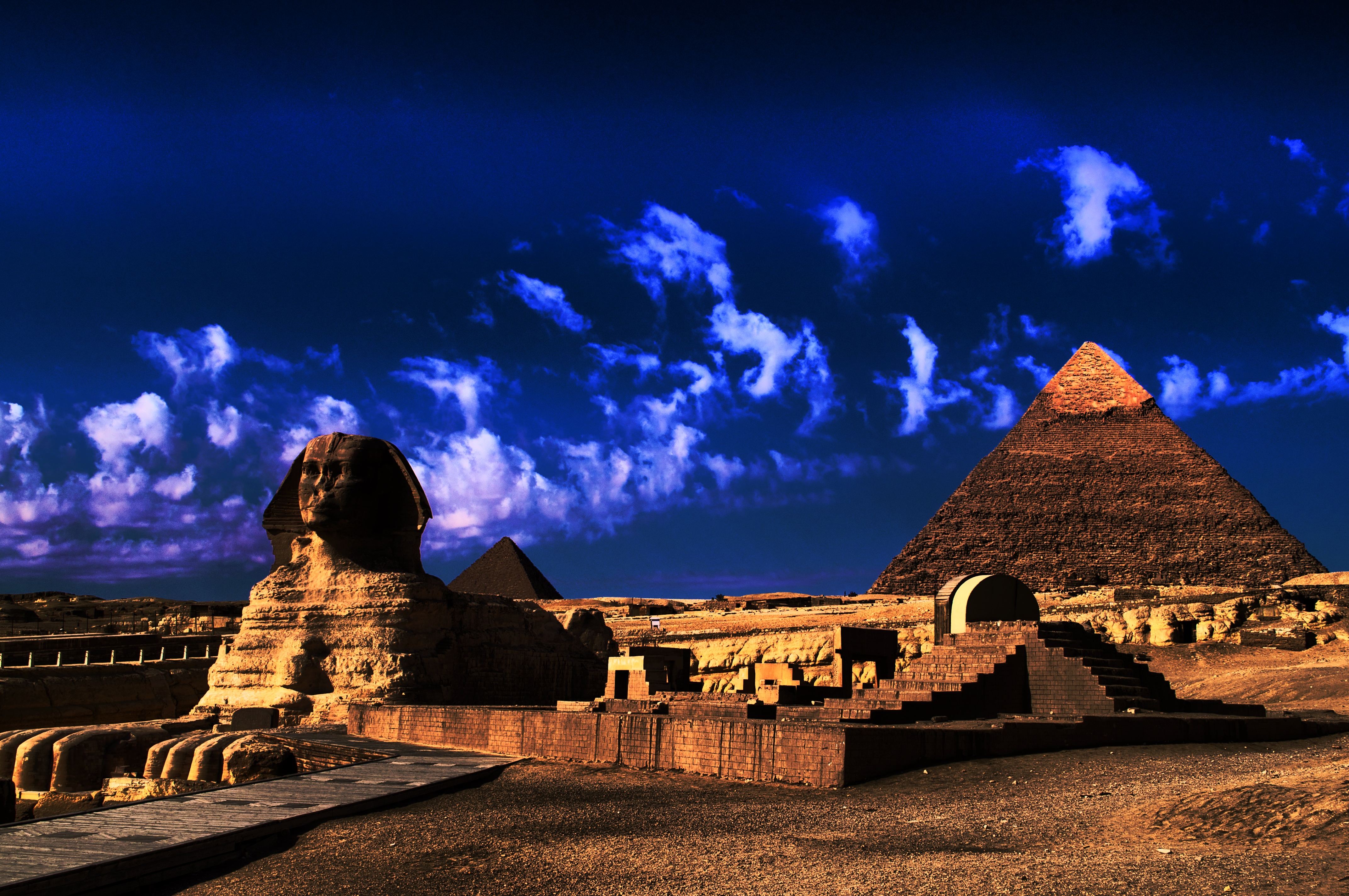 The Sphinx and Great Pyramids, Giza, Cairo, Egypt без смс
